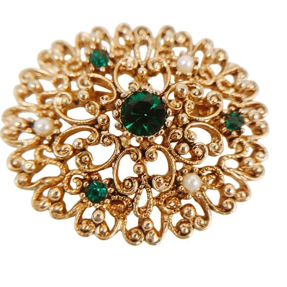 Vintage Signed JJ Filigree Brooch Gold Tone Rhinestone and Faux Pearl 1970s Pin - Picture 1 of 6